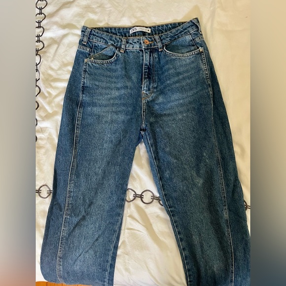 Zara flare high wasted jeans like New! - Picture 3 of 5